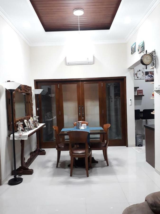 Imperial Villa Syariah ยอกยาการ์ตา ภายนอก รูปภาพ