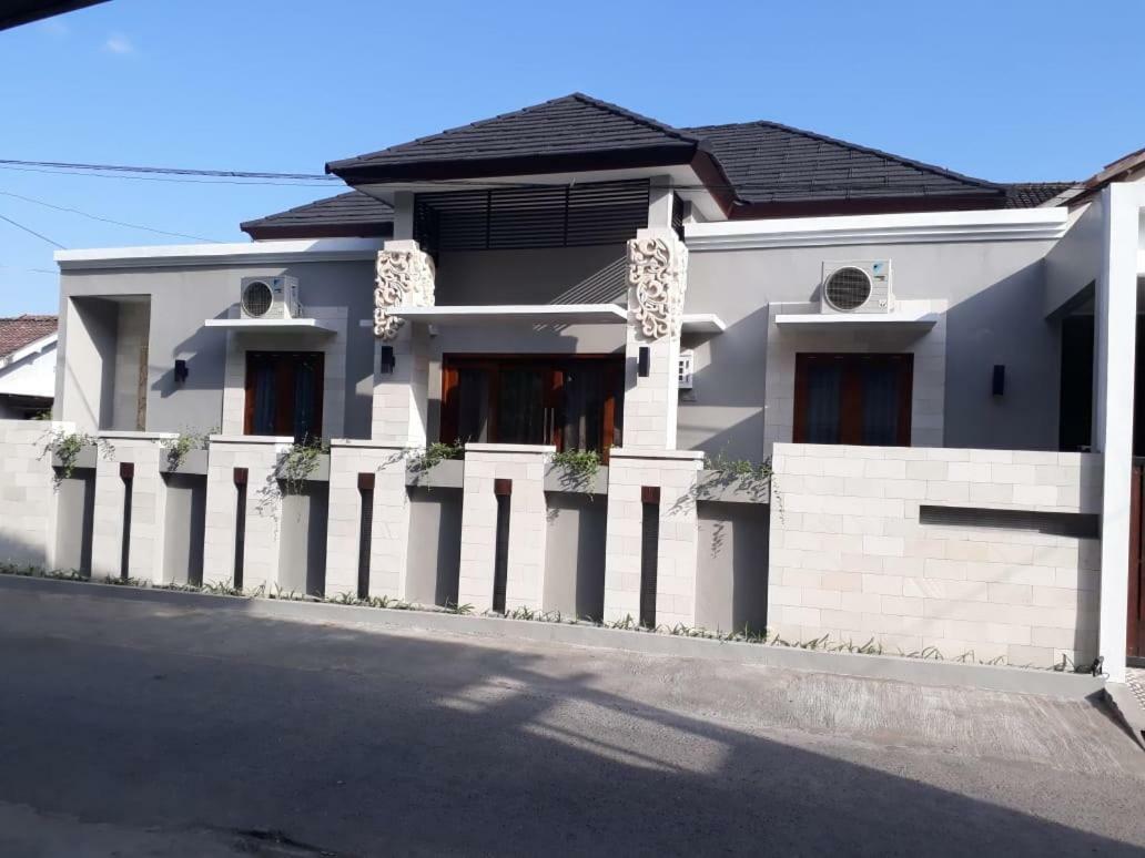 Imperial Villa Syariah ยอกยาการ์ตา ภายนอก รูปภาพ