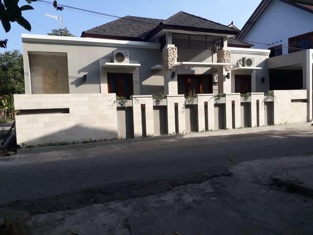 Imperial Villa Syariah ยอกยาการ์ตา ภายนอก รูปภาพ